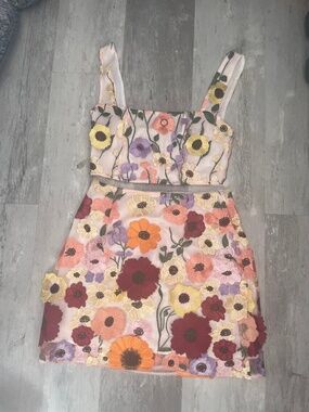 Finesse 3D Floral Embroidered Set